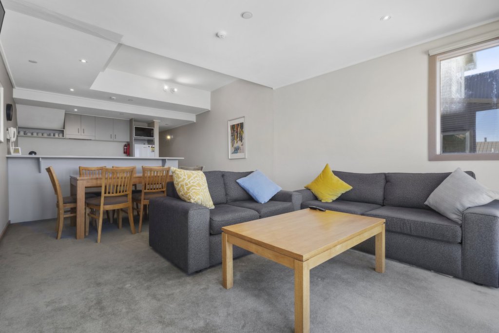 215 White Crystal, Mount Hotham - Thumbnail 3