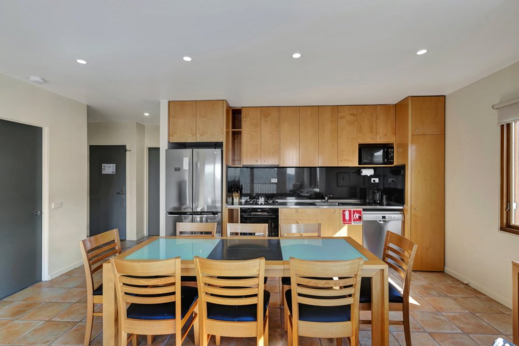 Central Pe/4 Schuss Street, Falls Creek - Thumbnail 7