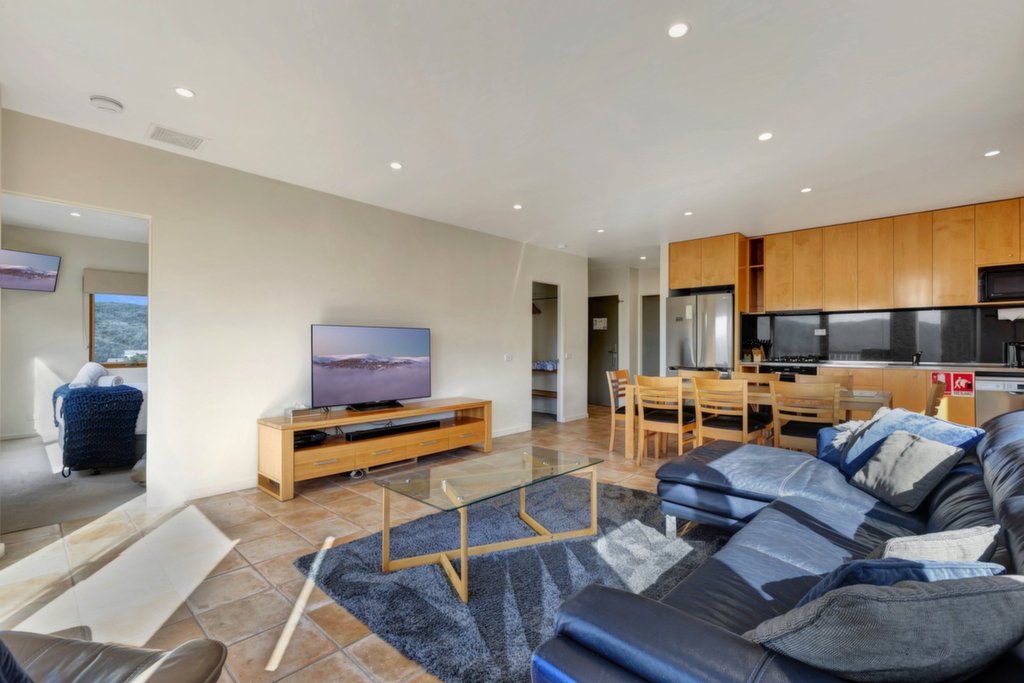 Central Pe/4 Schuss Street, Falls Creek - Thumbnail 6