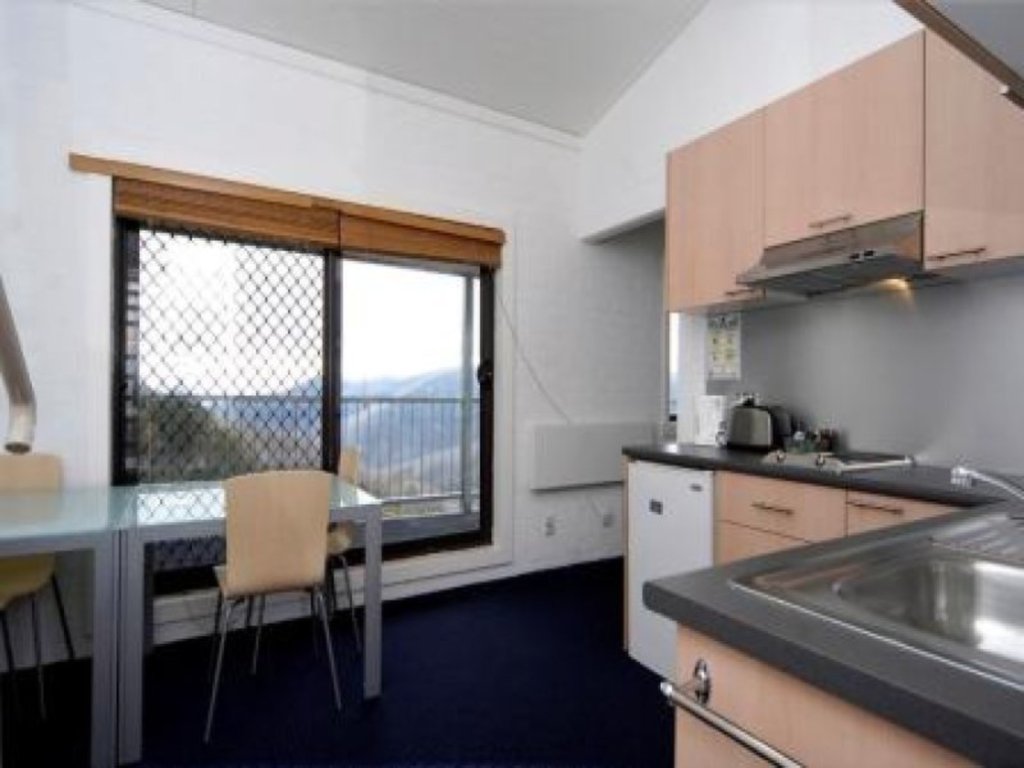 Address Withheld, Falls Creek - Thumbnail 6