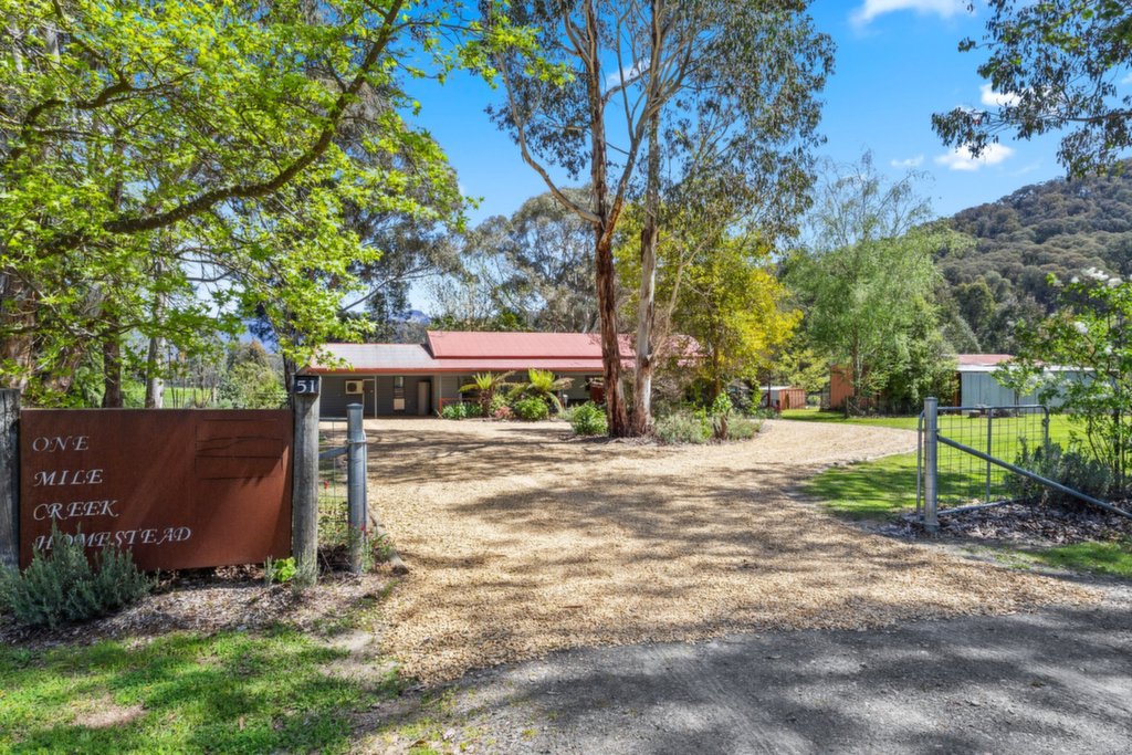 51 Baroni Lane, Porepunkah - Image 1