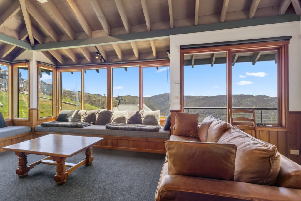 Eagles Nest, Mount Hotham - Thumbnail 7
