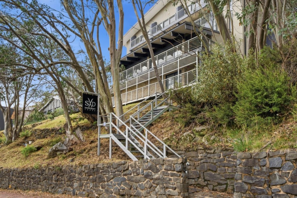 15 Falls Creek Road, Falls Creek - Thumbnail 5