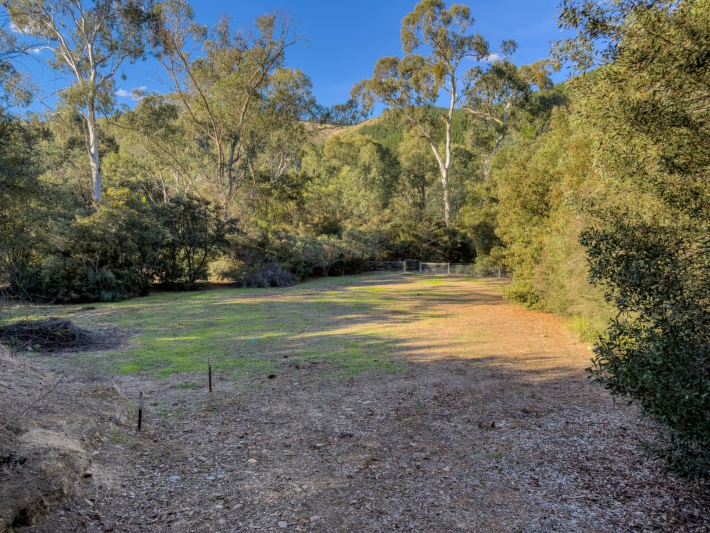 5 Kinchela Court, Bright - Image 1