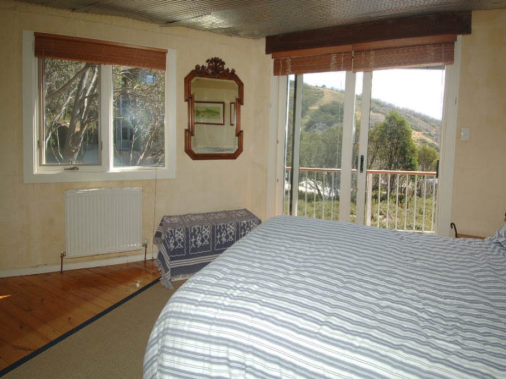 Address Withheld, Falls Creek - Thumbnail 4