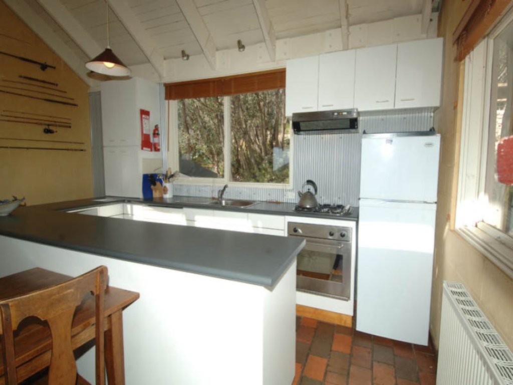 Address Withheld, Falls Creek - Thumbnail 2