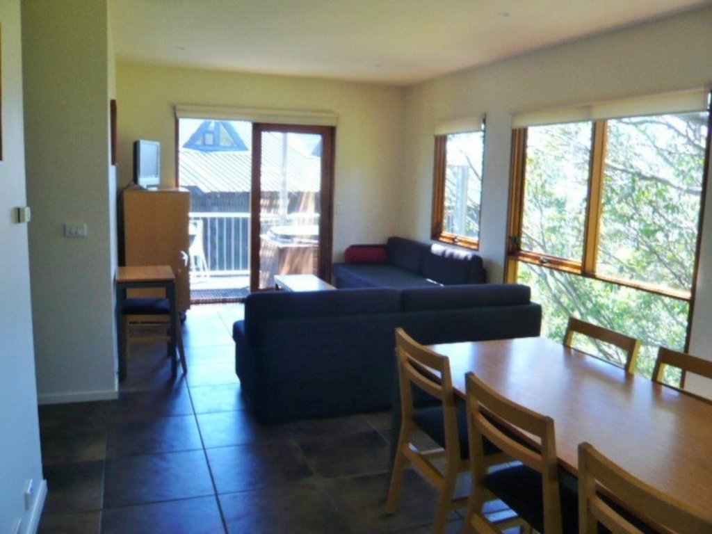 Bradbury/4 Schuss Street, Falls Creek - Thumbnail 3