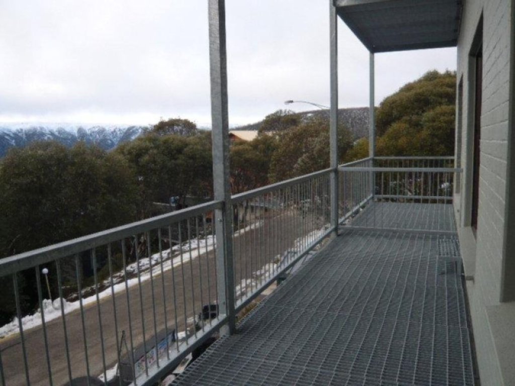Address Withheld, Falls Creek - Thumbnail 5