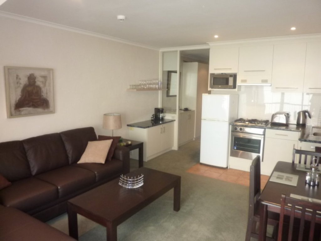 308 Arlberg, Mount Hotham - Thumbnail 3