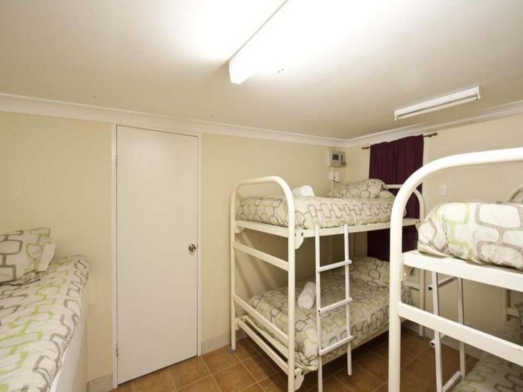 13/8 Falls Creek Road, Falls Creek - Thumbnail 4