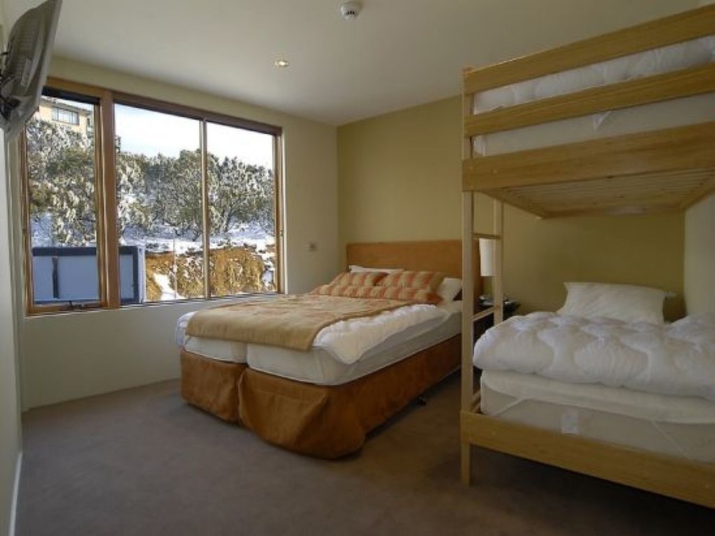 6 Absollut, Mount Hotham - Thumbnail 5