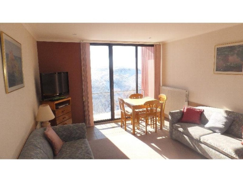 219 Arlberg, Mount Hotham - Thumbnail 2