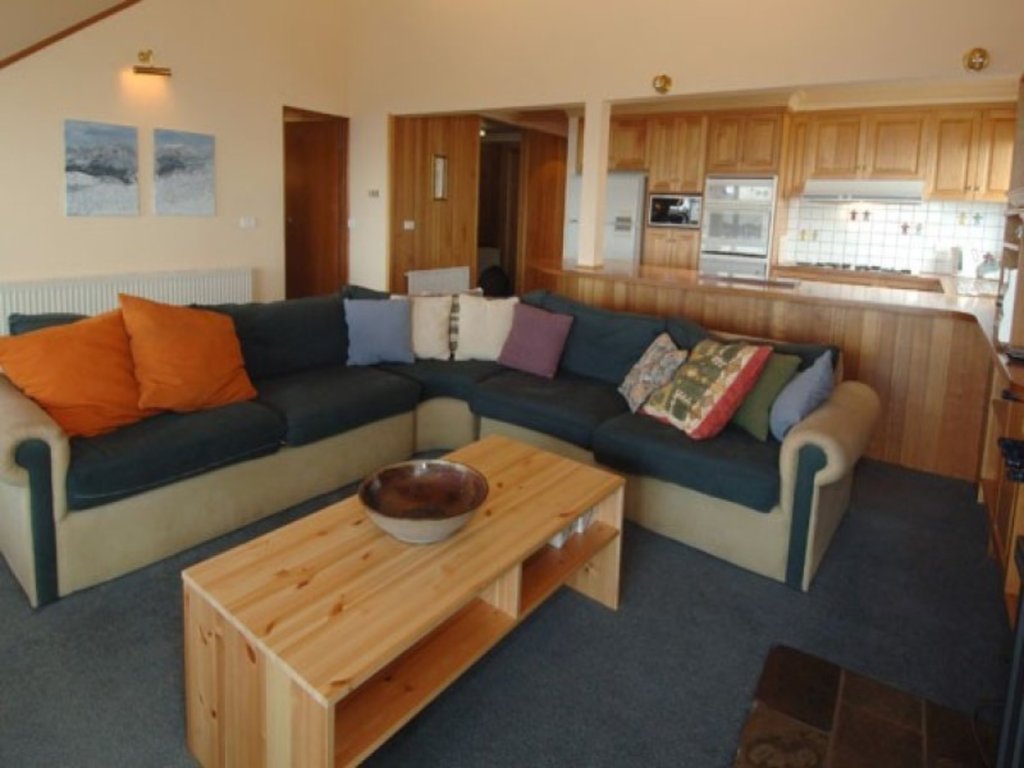 8 Lawlers, Mount Hotham - Thumbnail 2