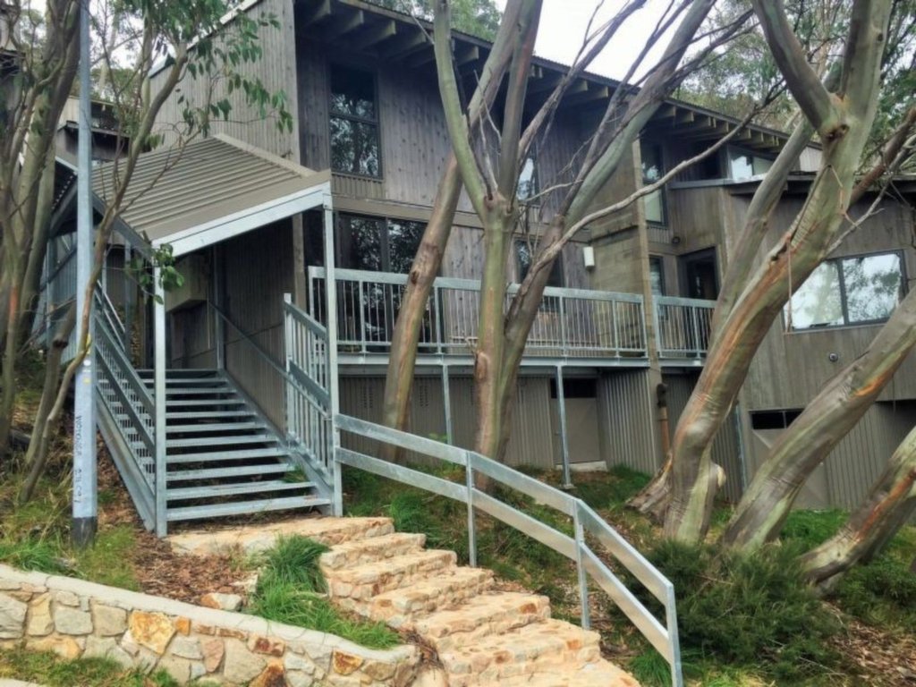 1/1 Slalom Street, Falls Creek - Thumbnail 2