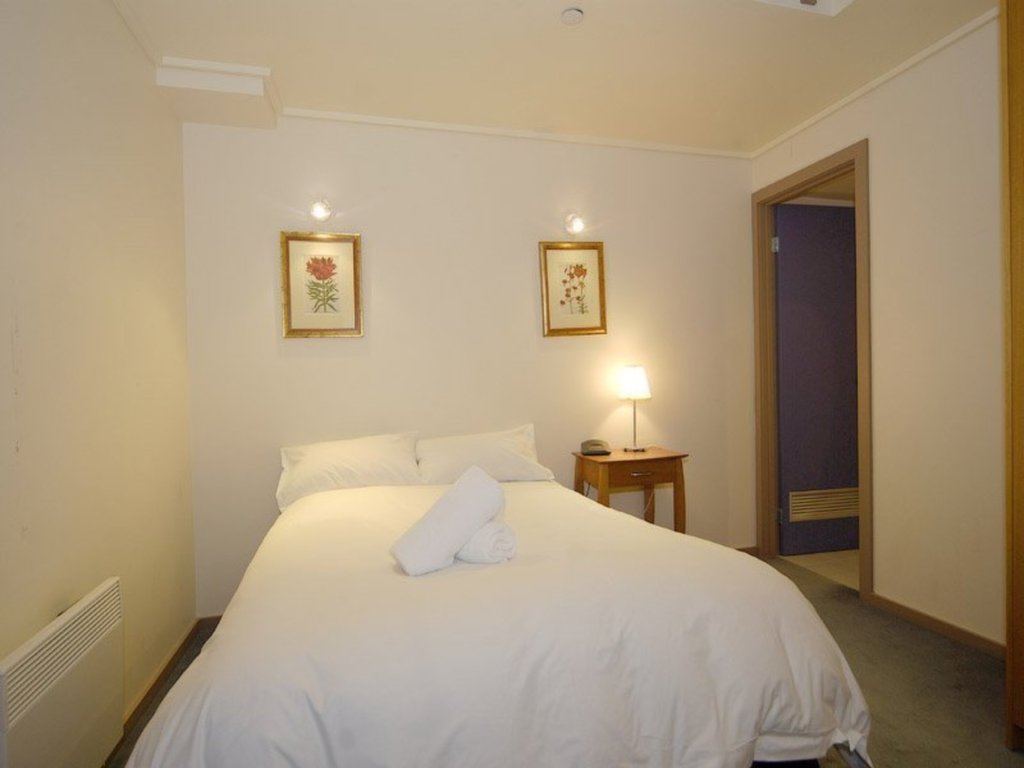 215 White Crystal, Mount Hotham - Thumbnail 7