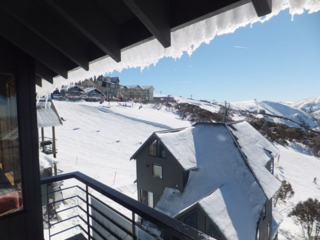 Eagles Nest, Mount Hotham - Thumbnail 2