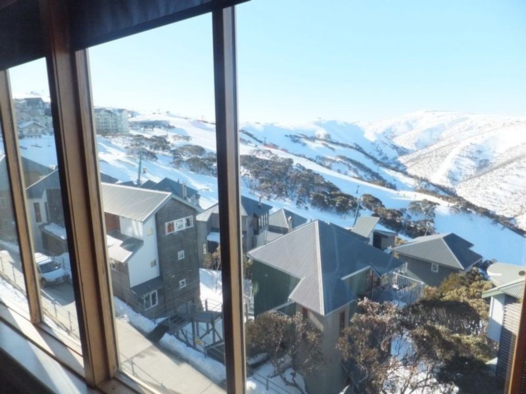 8 Sambuca, Mount Hotham - Thumbnail 2
