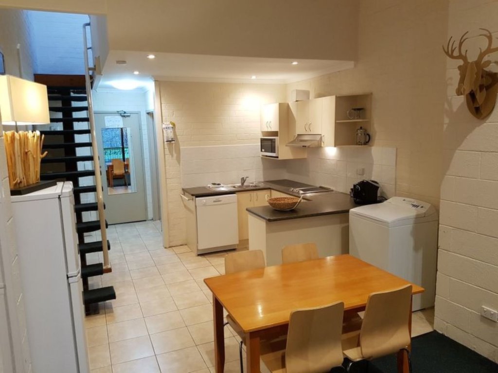 18/11 Schuss Street, Falls Creek - Thumbnail 2
