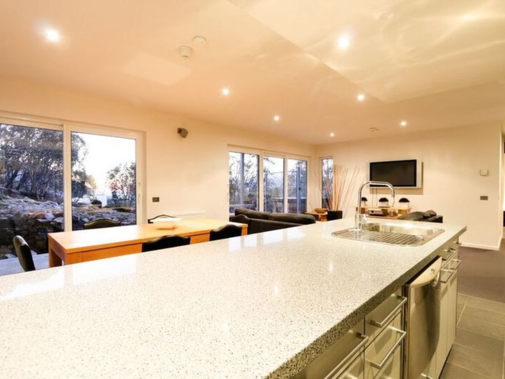 101/10 Slalom Street, Falls Creek - Thumbnail 3