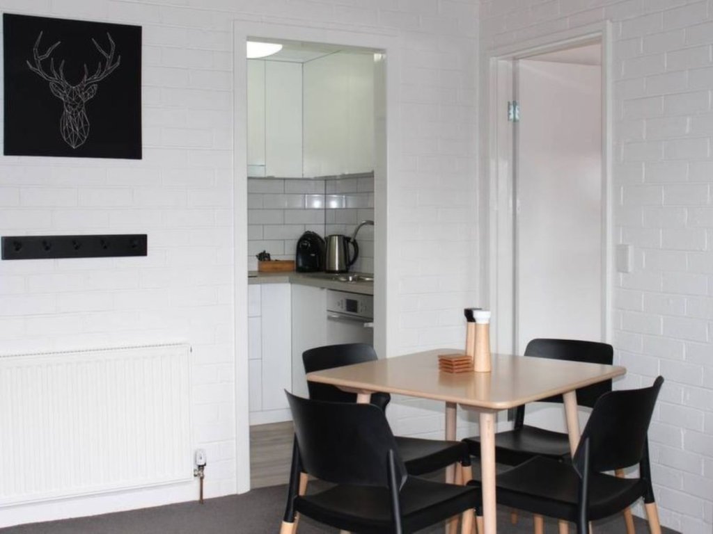 2/11 Schuss Street, Falls Creek - Thumbnail 3