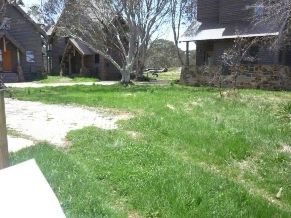 Address Withheld, Dinner Plain - Thumbnail 4