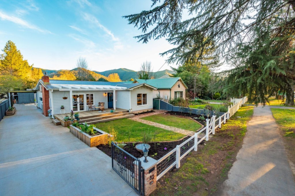 62 Delany Avenue, Bright - Thumbnail 2
