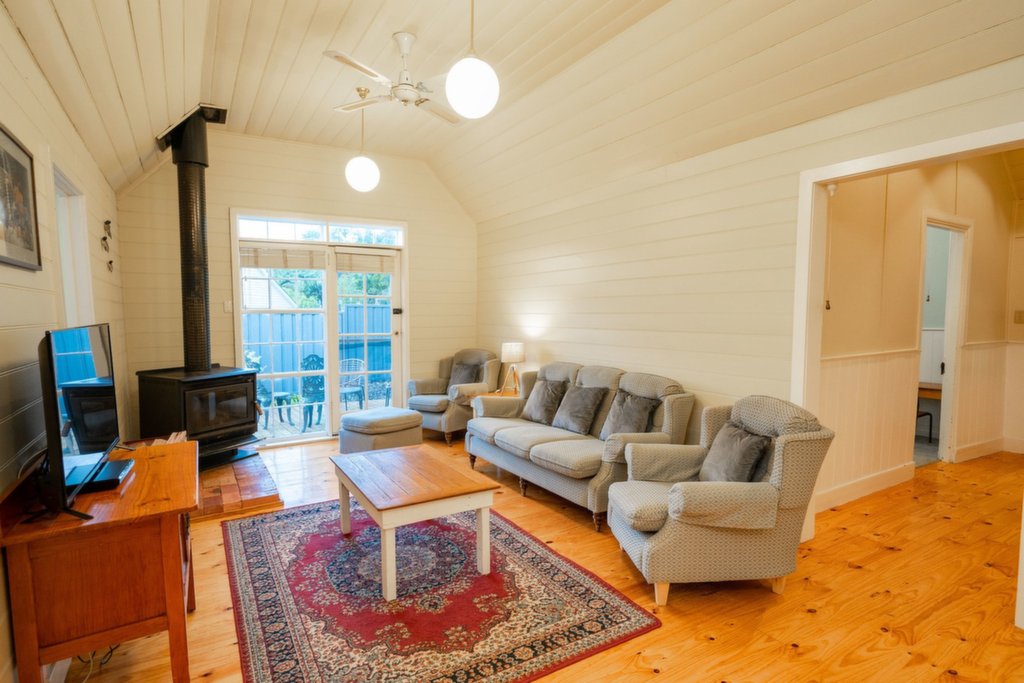 33 Coronation Avenue, Bright - Thumbnail 3