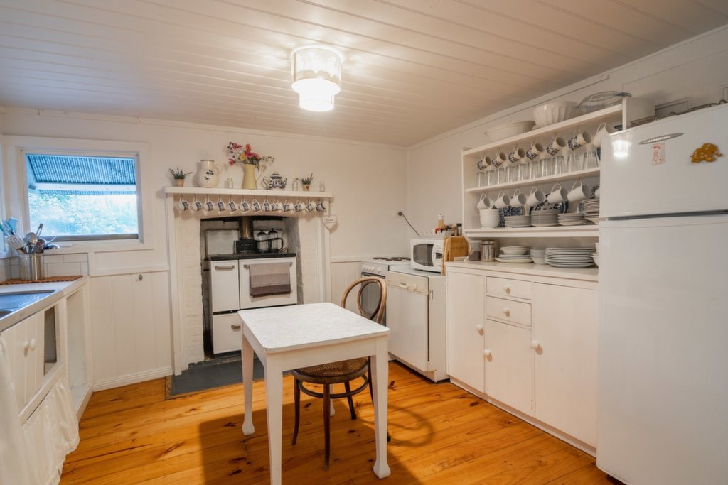 33 Coronation Avenue, Bright - Thumbnail 4