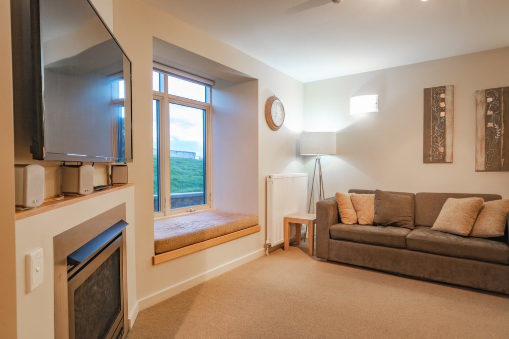 5 Chalet Hotham, Mount Hotham - Thumbnail 4