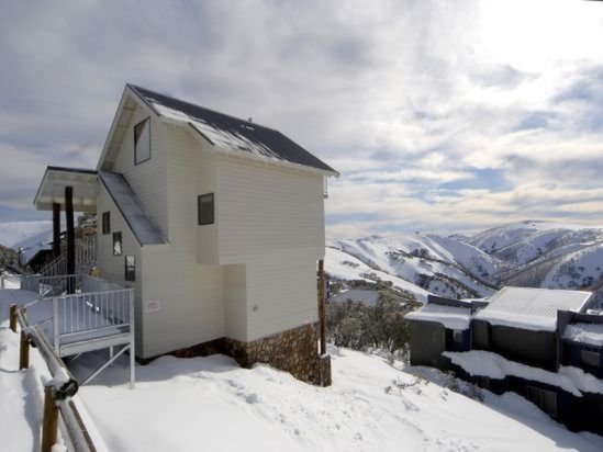 Icebreaker Higgi Drive,, Mount Hotham - Thumbnail 2