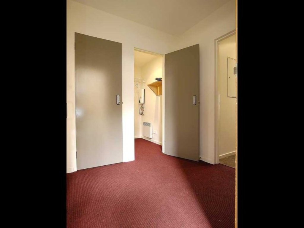 Address Withheld, Falls Creek - Thumbnail 4