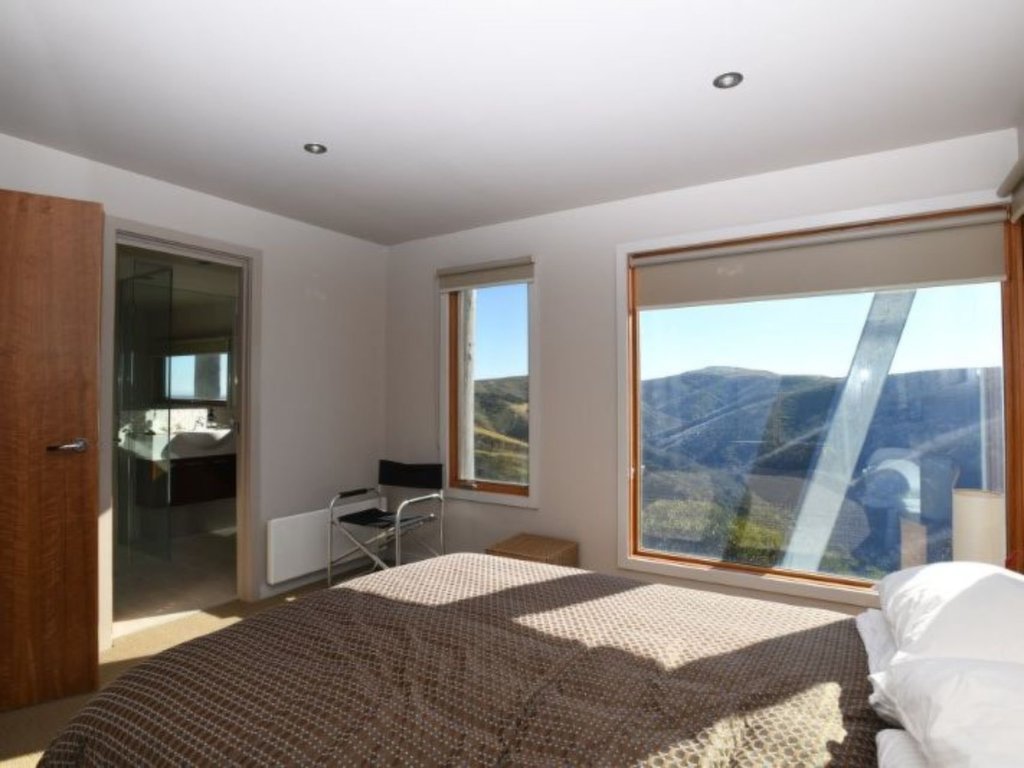 4 Outside Edge, Mount Hotham - Thumbnail 6