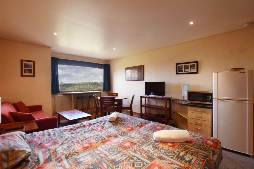 115 Arlberg, Mount Hotham - Thumbnail 2