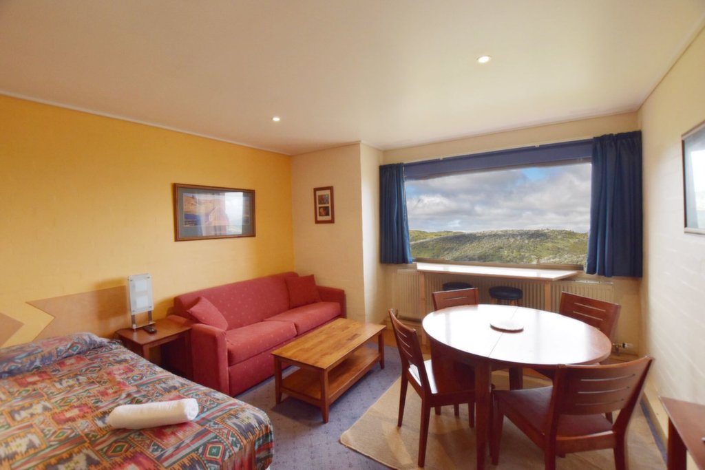 115 Arlberg, Mount Hotham - Thumbnail 4